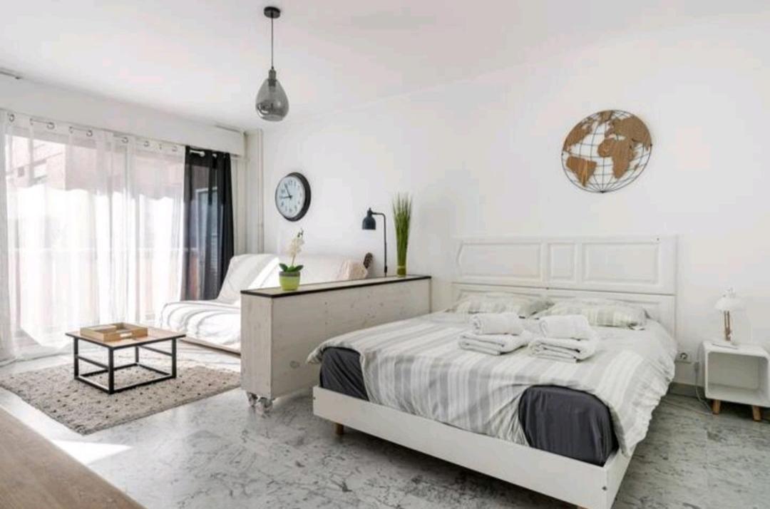 Design Loft Studio Climatise Parking Et Piscine Vallauris Exterior foto