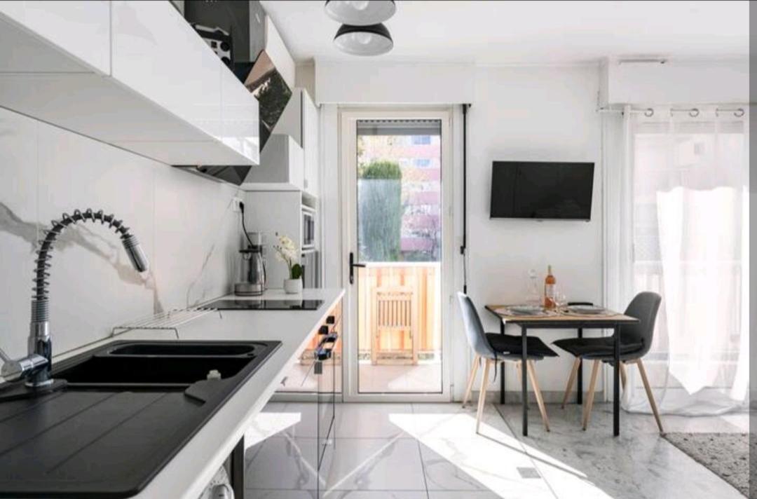 Design Loft Studio Climatise Parking Et Piscine Vallauris Exterior foto